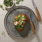 brød med færøske rødspætter og rejer