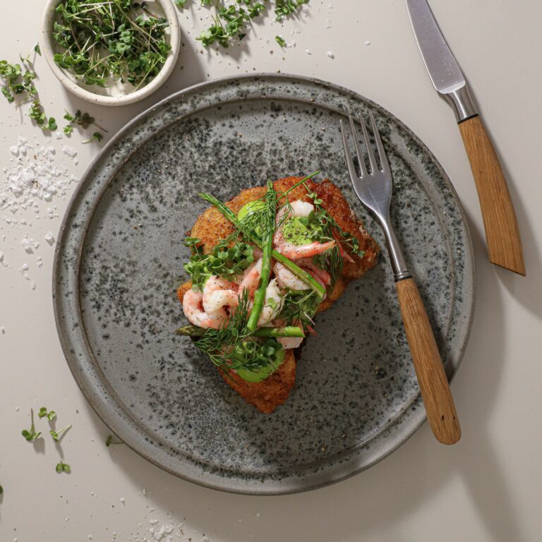 brød med færøske rødspætter og rejer