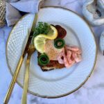 smørrebrød med smørstegt paneret kuller