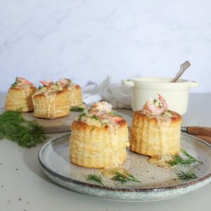 Tarteletter med rejer, asparges og fiskeboller